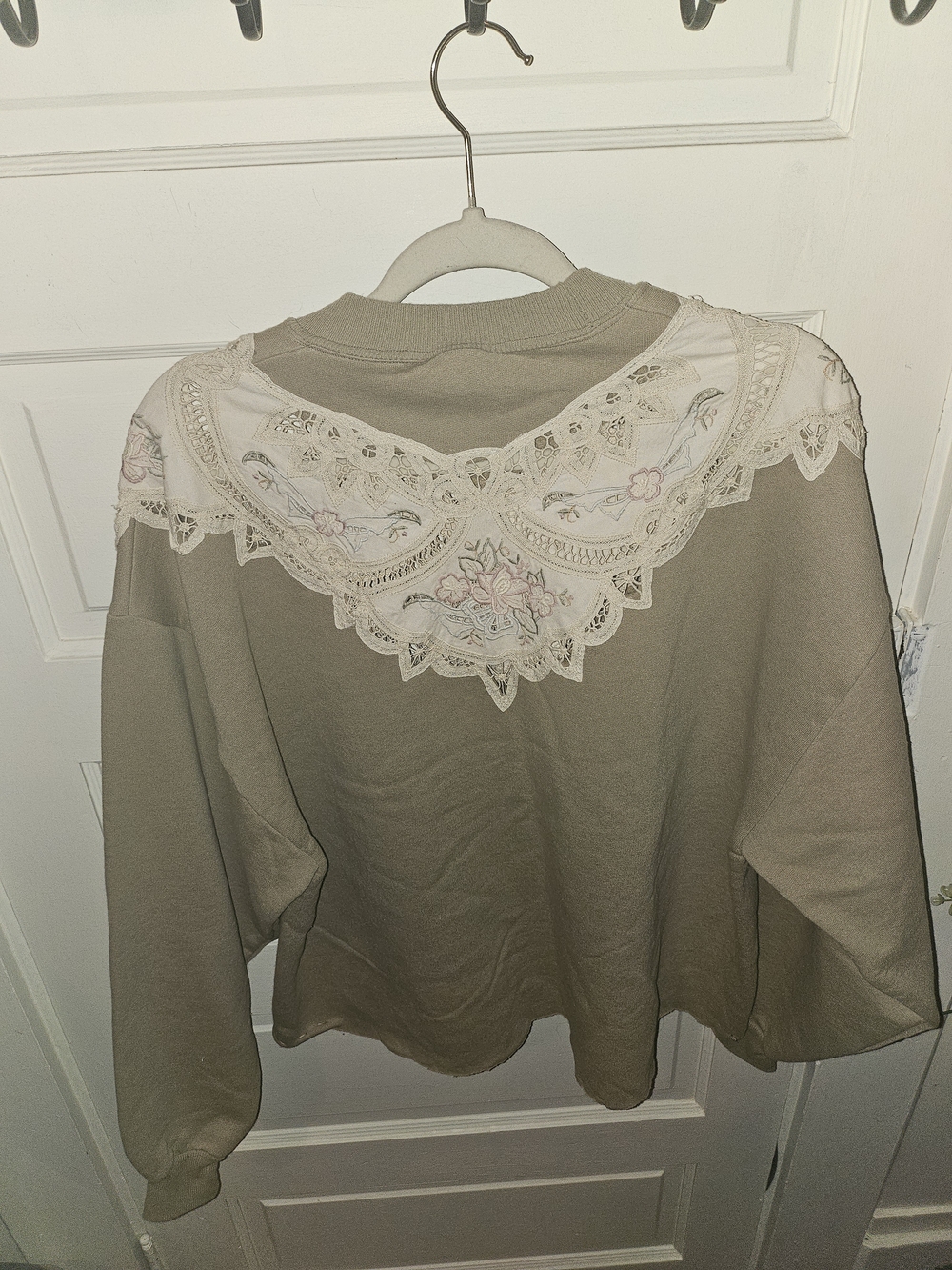 Jerzees Taupe Sweatshirt with Cream Lace Custom Made Cotrafe Core Vibes - Picture 10 of 12